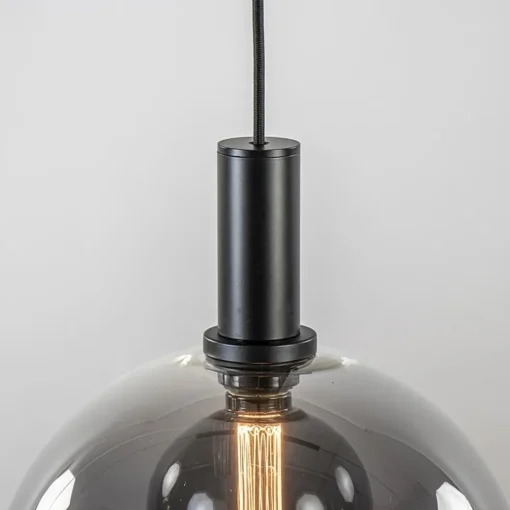 Chique 3-lichts hanglamp zwart met smoke glazen bollen