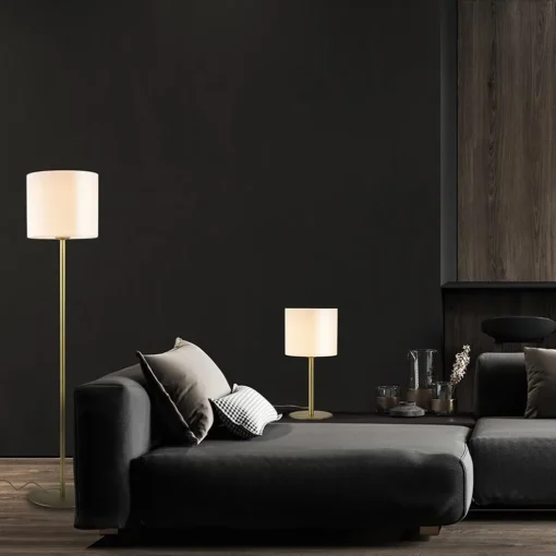 Chique vloerlamp mat goud met mat witte glazen kap