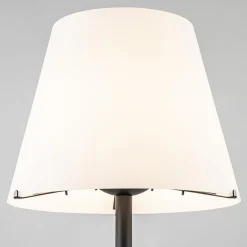 Design tafellamp mat zwart met witte glazen kap