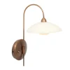 Klassieke wandlamp brons met creme glas incl LED