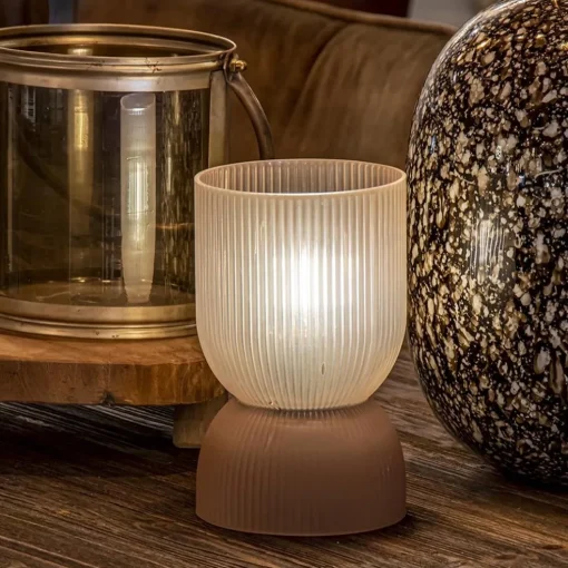 Kleine Phoebe tafellamp peach op batterijen Light and Living