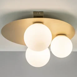 3-Lichts plafondlamp mat goud met witte bollen