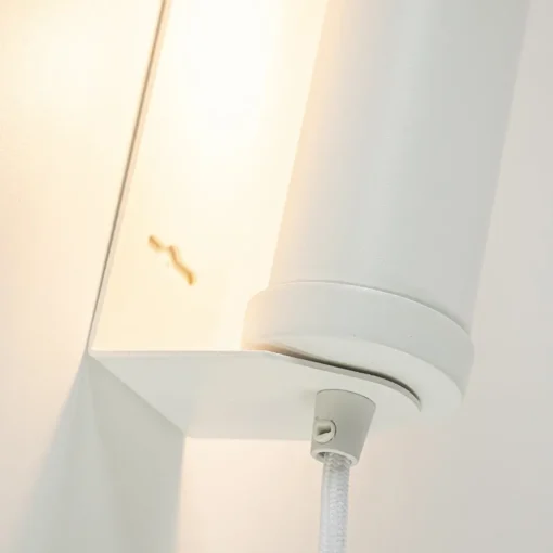 Mat witte wandlamp met snoer