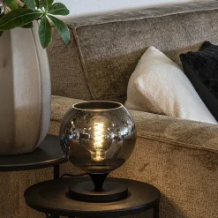Mat zwarte tafellamp met smoke/titanium bol klein