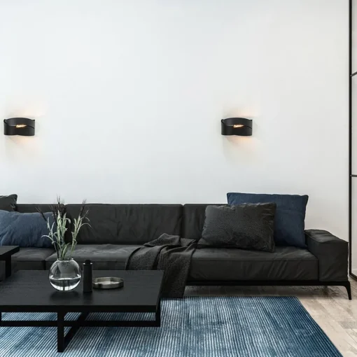 Mat zwarte wandlamp half rond E14