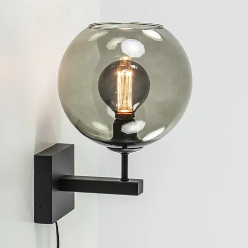 Moderne wandlamp met smoke glazen bol incl. snoer