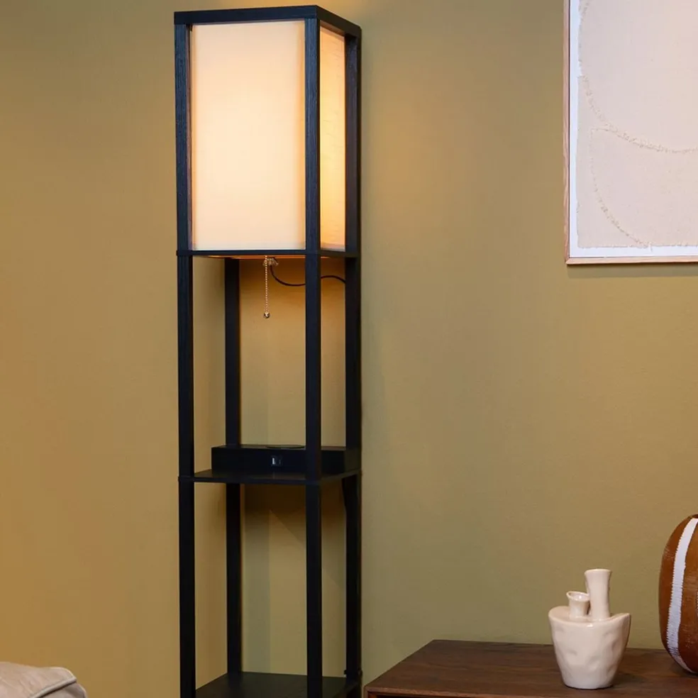 Vierkante vloerlamp zwart met beige kap en oplaadplatform