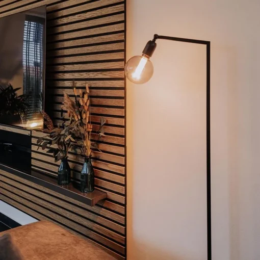 Vloerlamp Tube zwart basic met verstelbare pendel